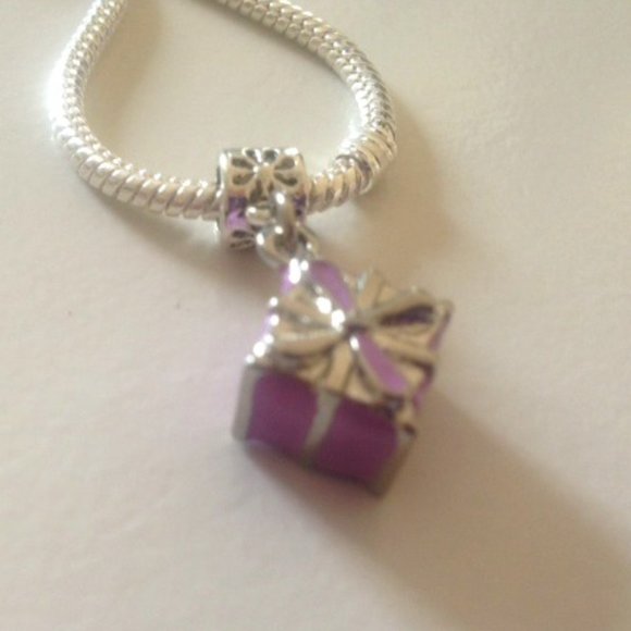 Charm Tastic Jewelry - "GIFT BOX" Silver Plated Dangling Charm Bead For European Style Charm Bracelet